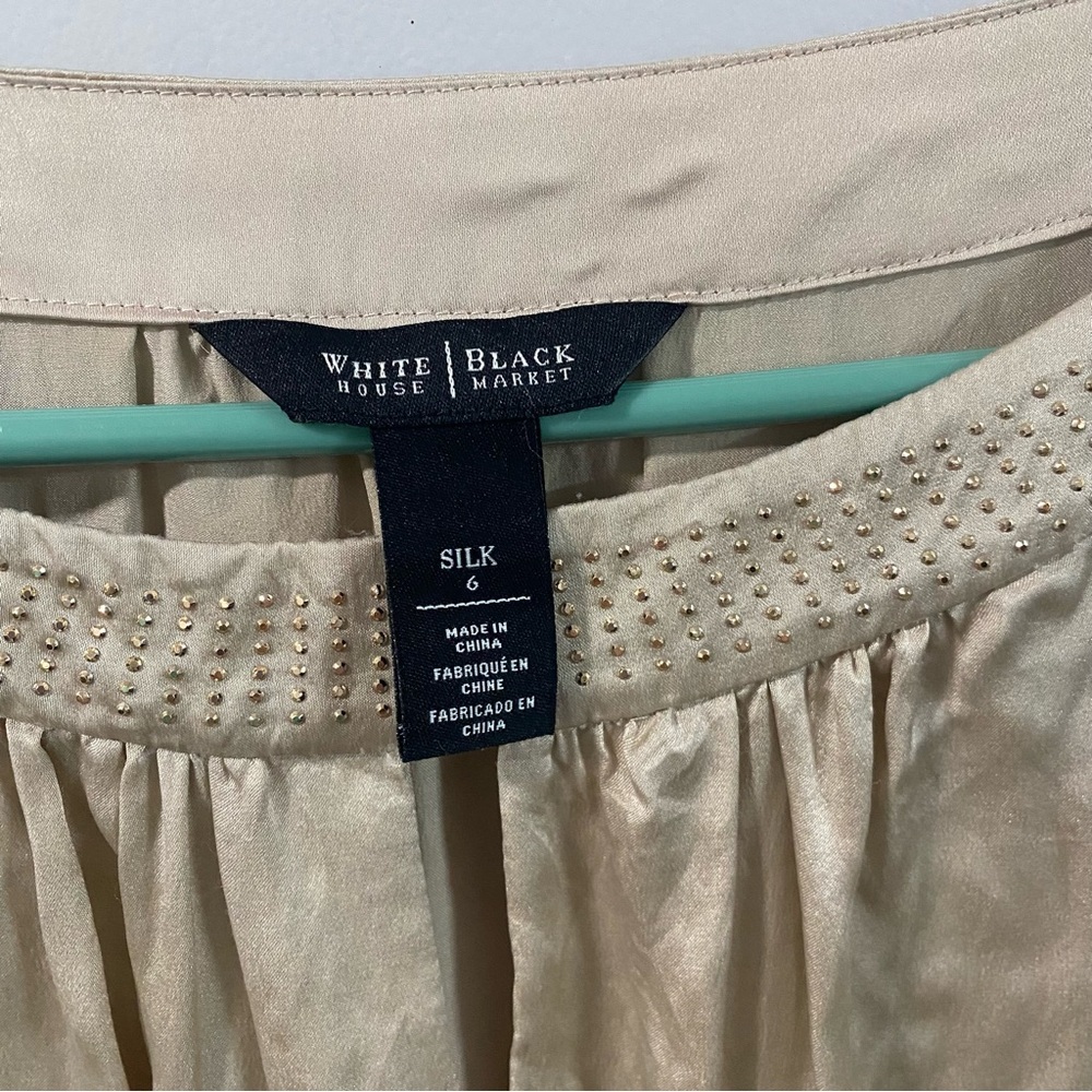 White House Black Market Champagne Silk Blouse With Beautiful Details SZ 6 - Picture 8 of 10